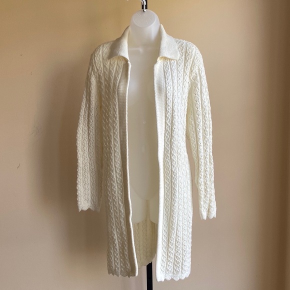 Sold! Vintage 80’s Long White Sweater Jacket Coat Cardigan Cottagecore granny - Picture 3 of 7